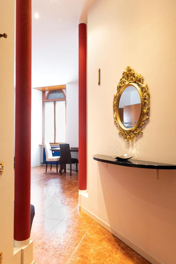 Interno Appartamento In Un Castello Storico In Centro Milano Eksteriør bilde